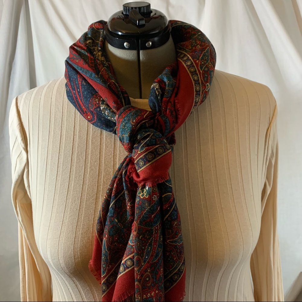 Large Art Deco Floral Print Scarf. - Picture 2 of 4